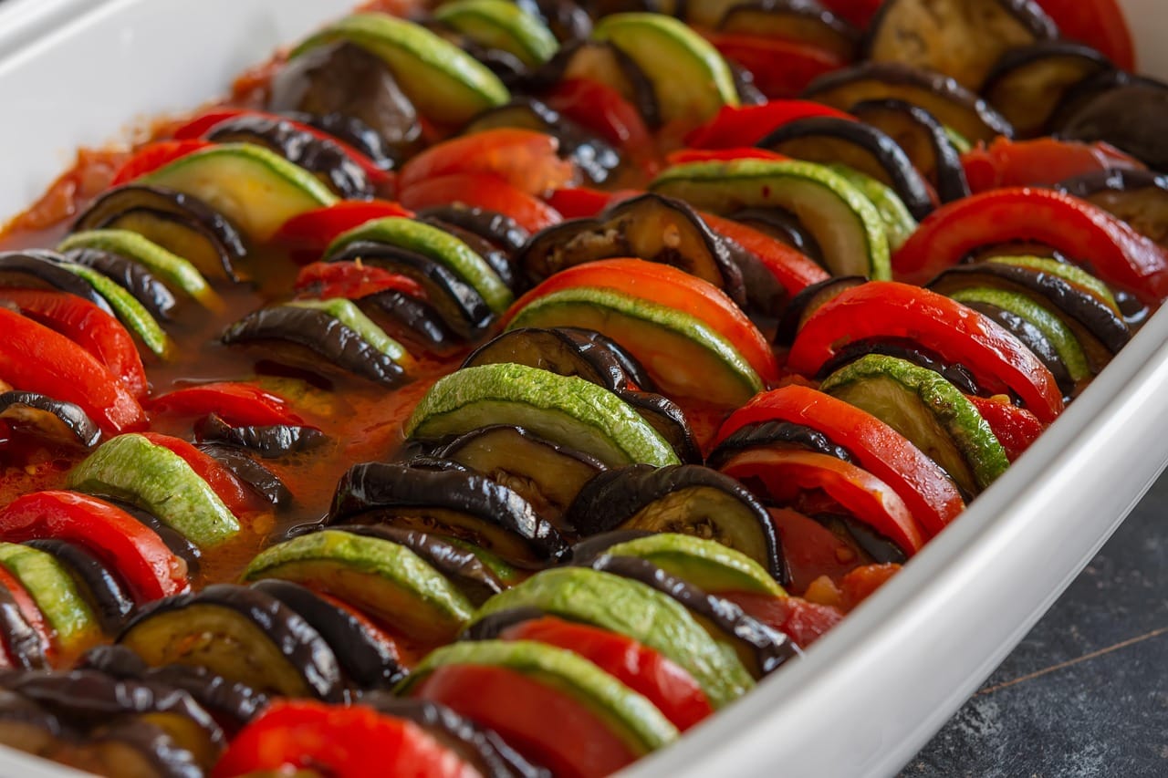 Dlaczego catering dietetyczny w Piasecznie to opcja, której warto dać szansę?